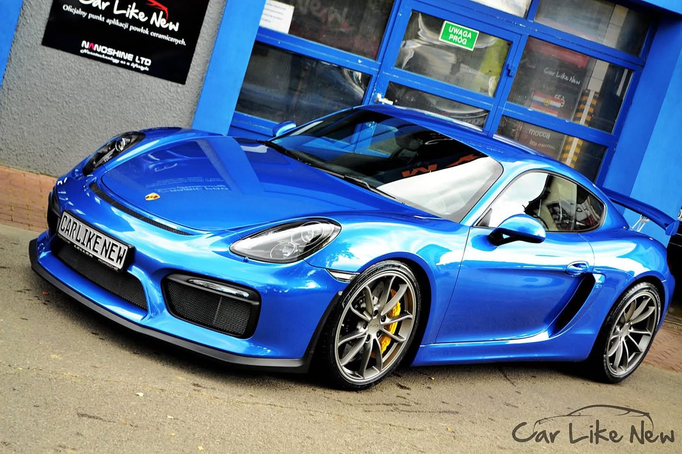 Porsche Cayman GT4